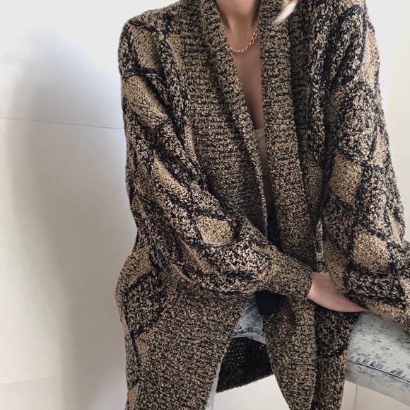 Vintage Sweaters - Vintage Patterned Balloon Sleeve Knit Cardigan